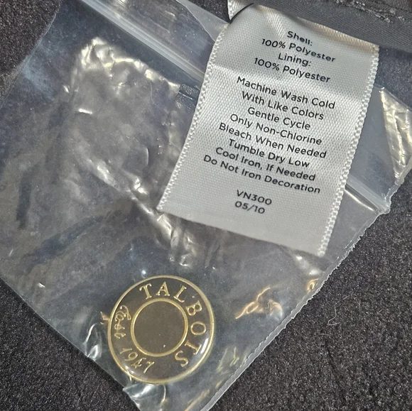 Talbots Quilted Winter Vest Medium Brown Lined - Picture 7 of 8